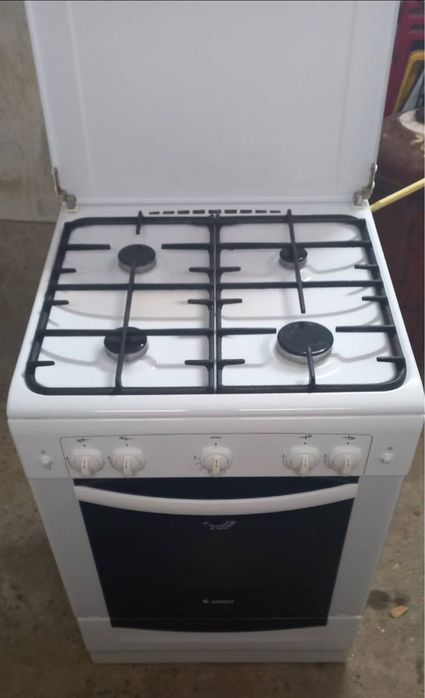 Продам газову плиту Гефест 60см