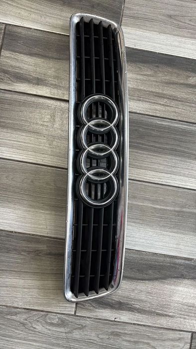 audi a4 b5 lift  atrapa gril przód