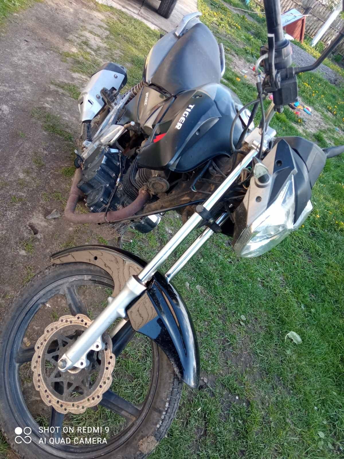 Продам мотоцикл тігер 200