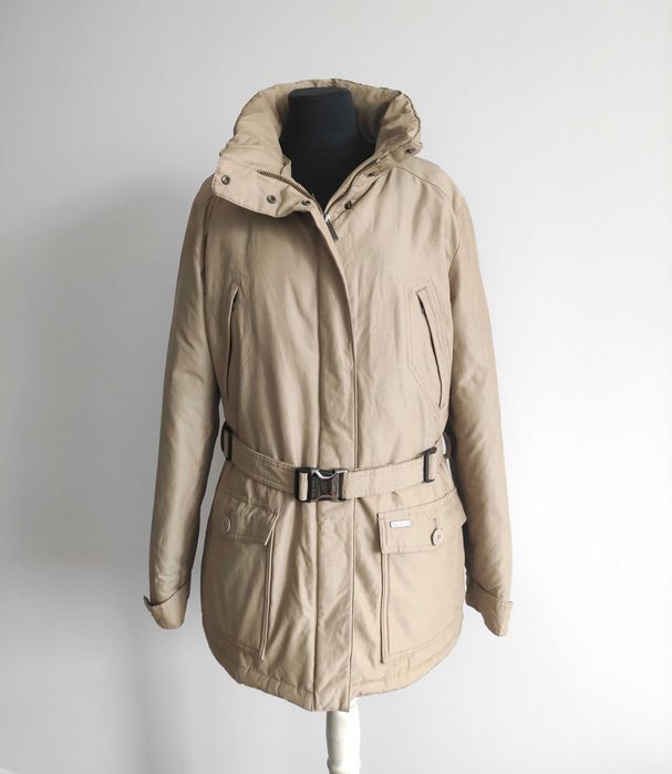 Парка Woolrich пуховик