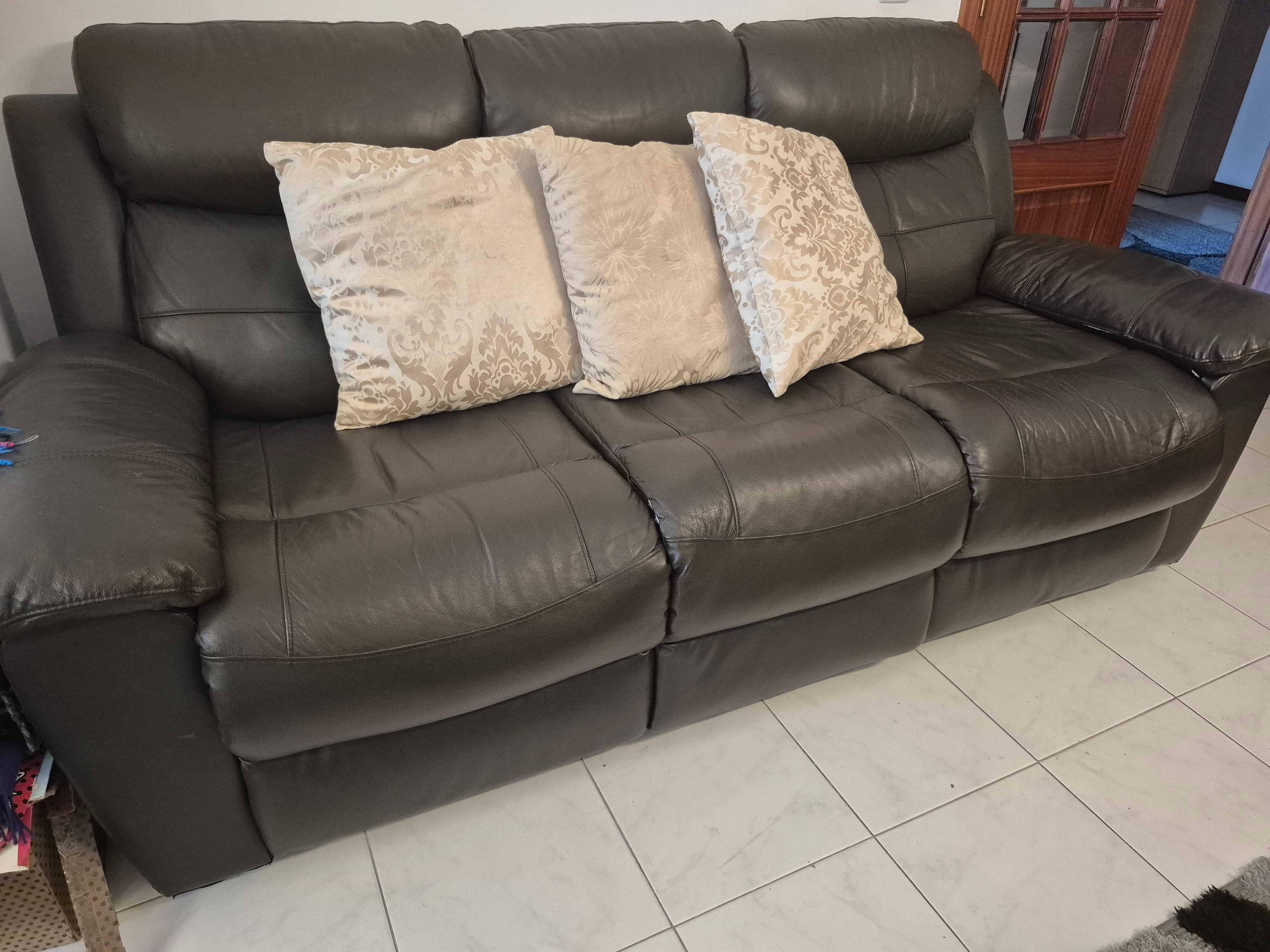 Sofá com Chaise longue dupla.
300€