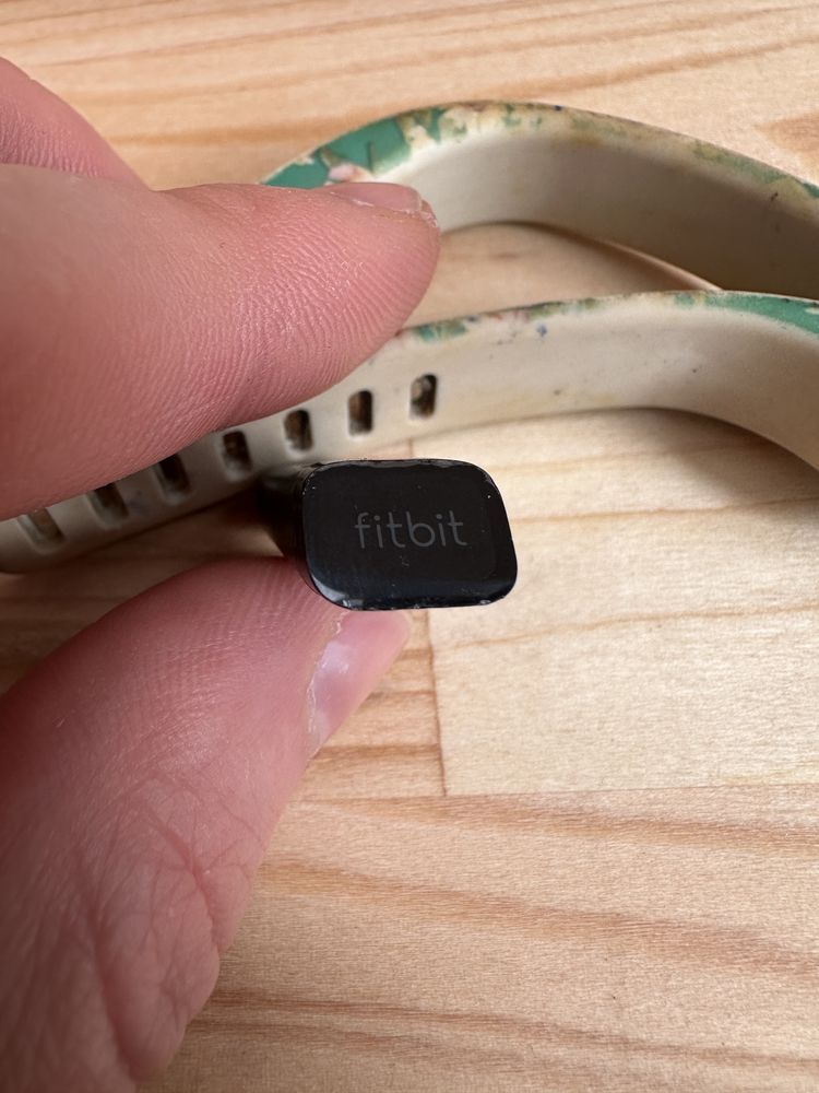 Fitbit flex fb401 фитнес трекер