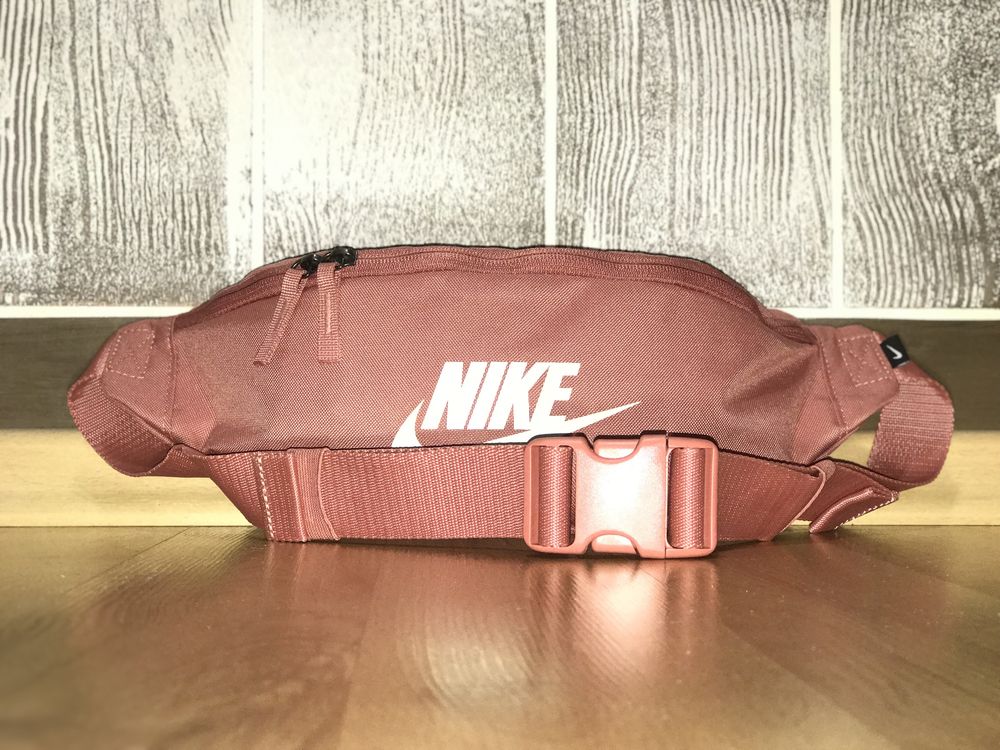 Сумка на пояс Nike Heritage 127082 бананка
