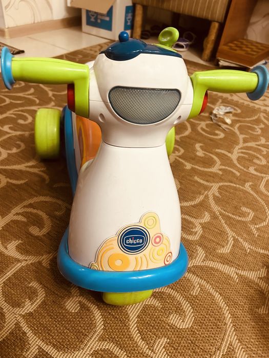 Дитячий велосипед толокар Chicco