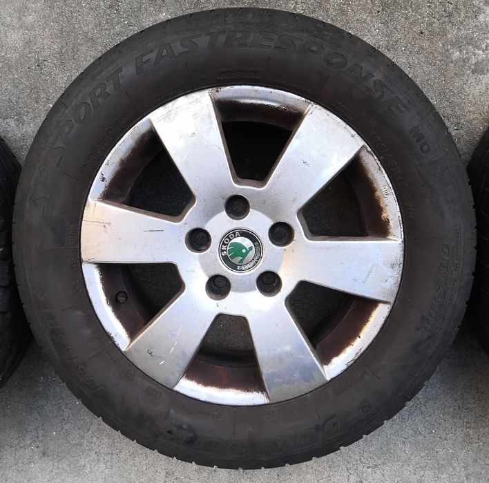 Jantes originais Skoda Octavia II 1Z com pneus 195 65 R15
