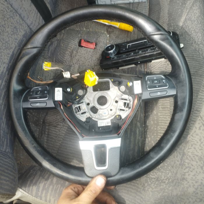 Volkswagen passat B7 golf kierownica multimedialna