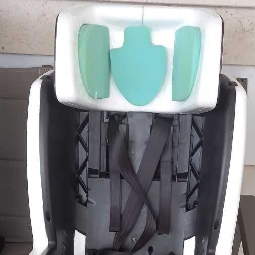 Cadeira auto nuna Rebl Plus berry