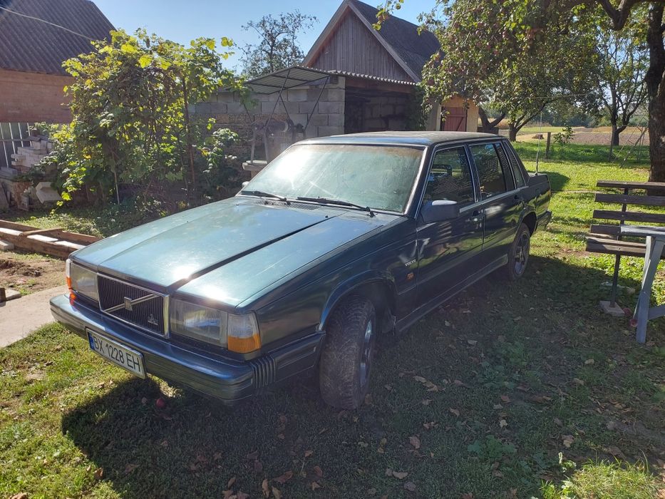 Продам авто Volvo 740