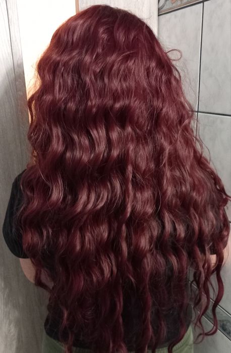Peruka syntetyczna Falowane Długie włosy czerwone wino
