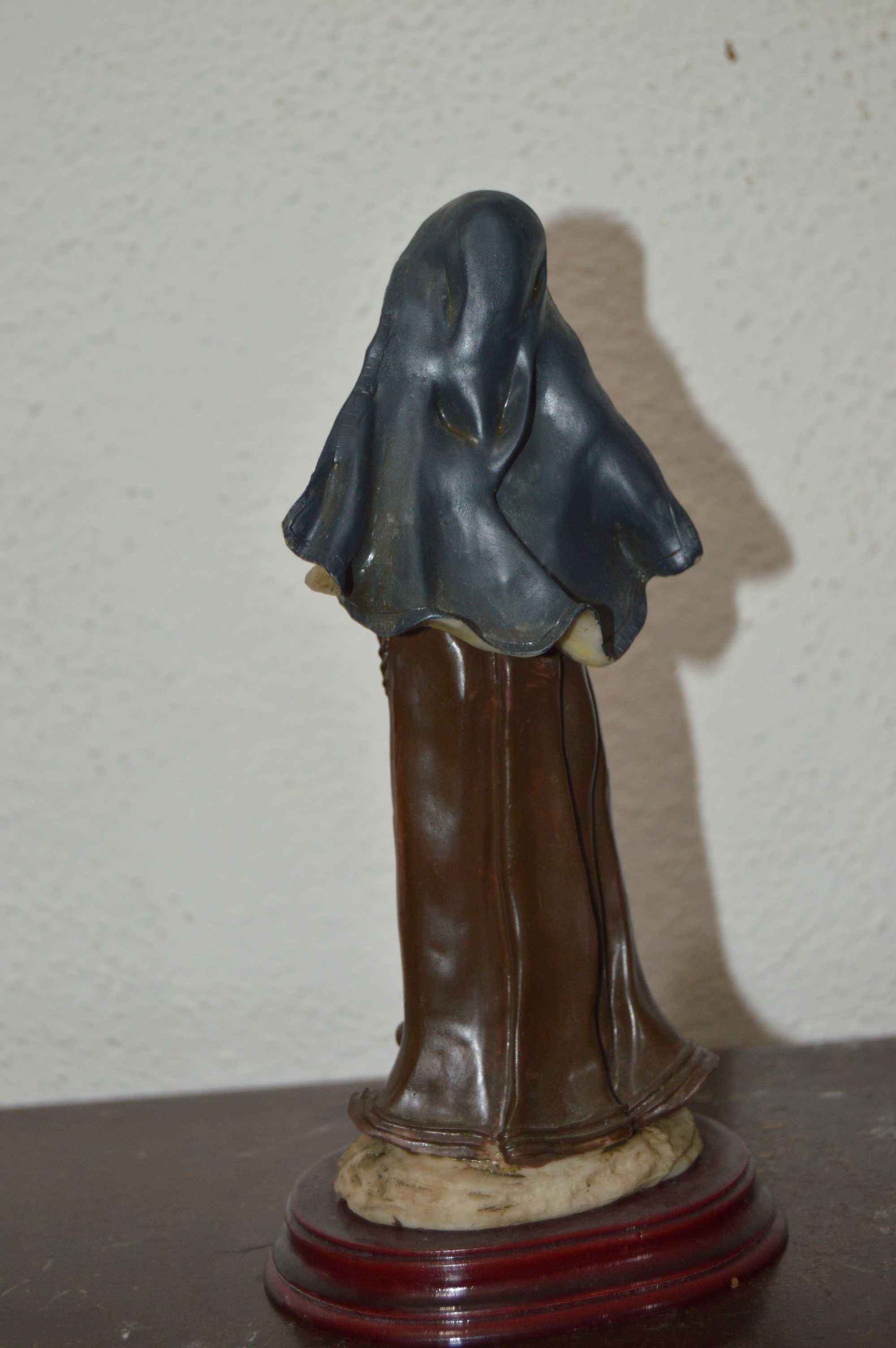 Escultura de Santa Teresinha - 20cm - €10
