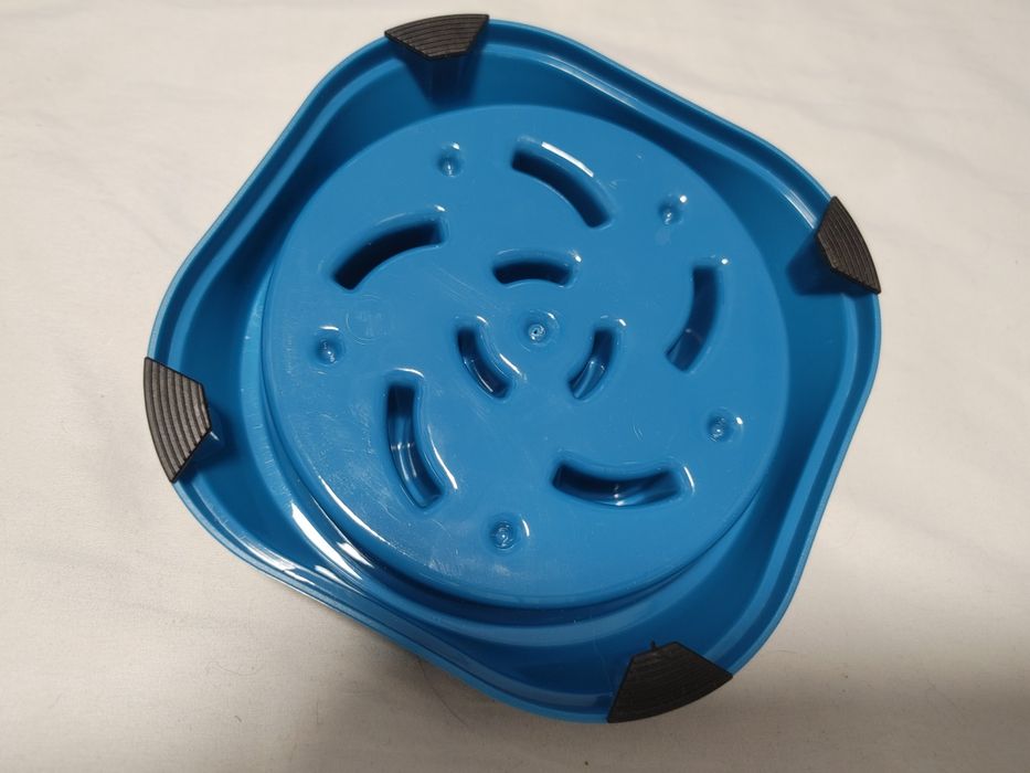 Zestaw misek dla psa, spowalniające jedzenie.