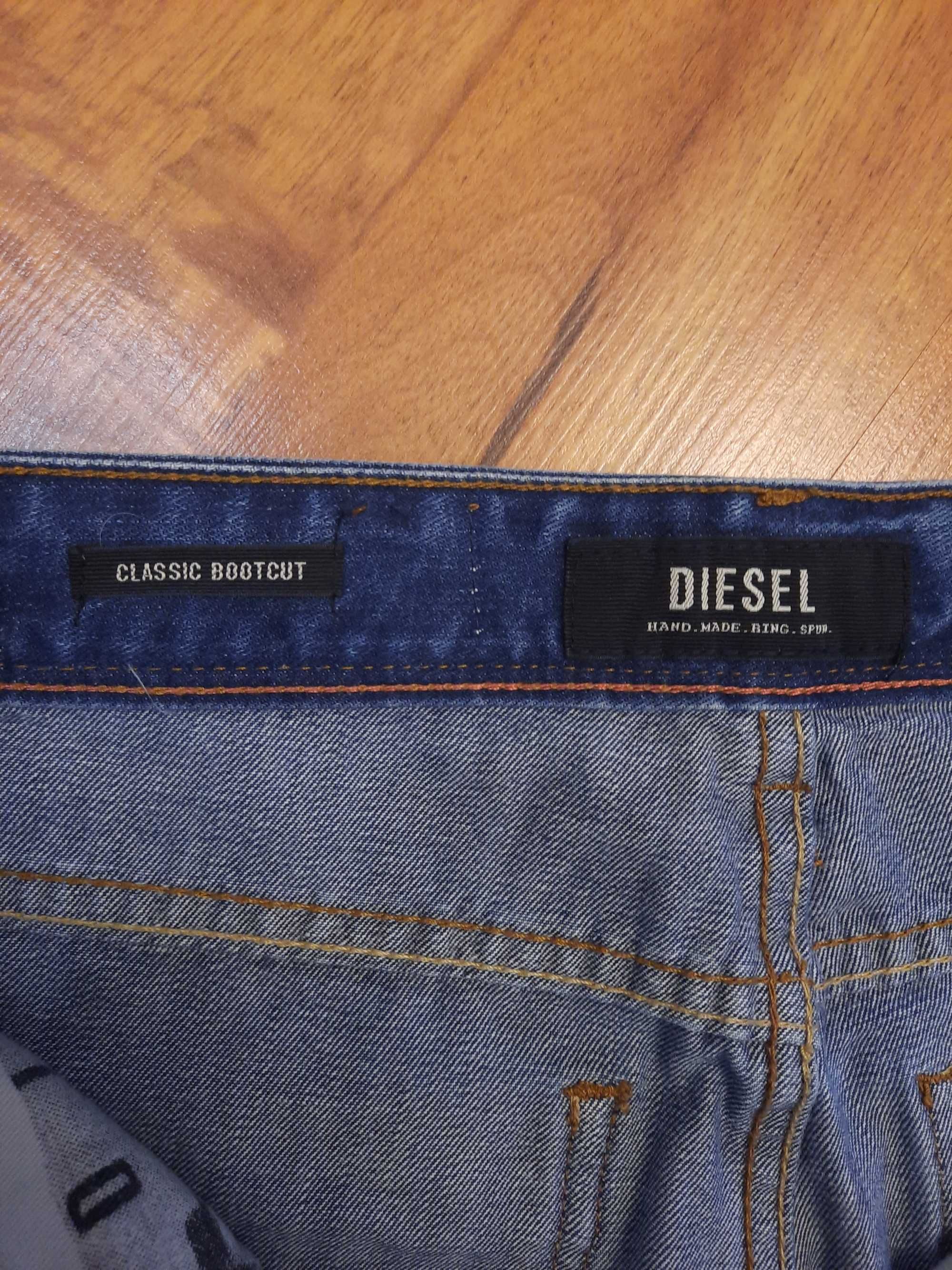 Spodnie jeansowe jeansy Classic Bootcut Diesel rozmiar W30 L32 S