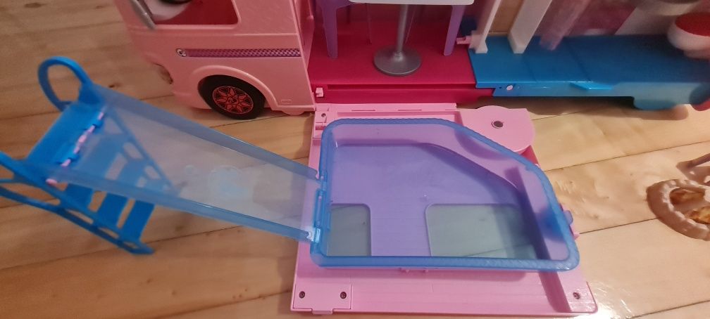 Kamper dla Barbie