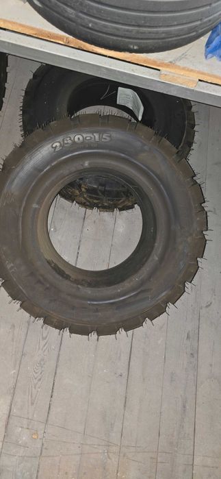 Koła pełne do wózka widłowego