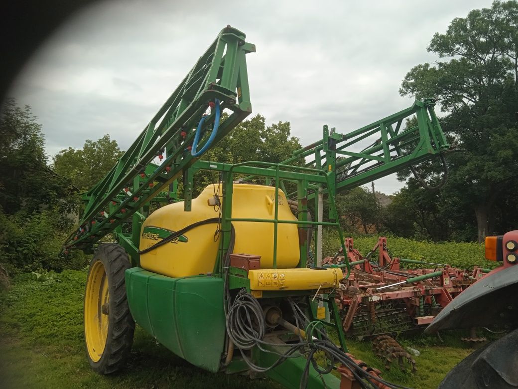 Оприскувач John deere 732