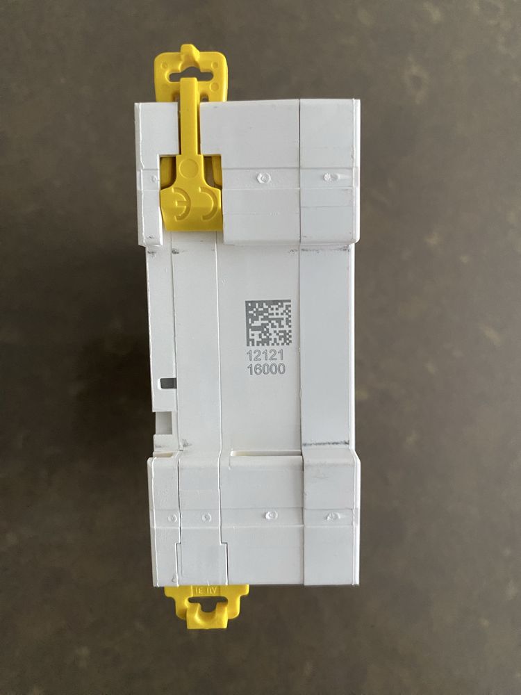 Автомат диференційний Schneider Electric RE S19  1P+N 16A30mAAC