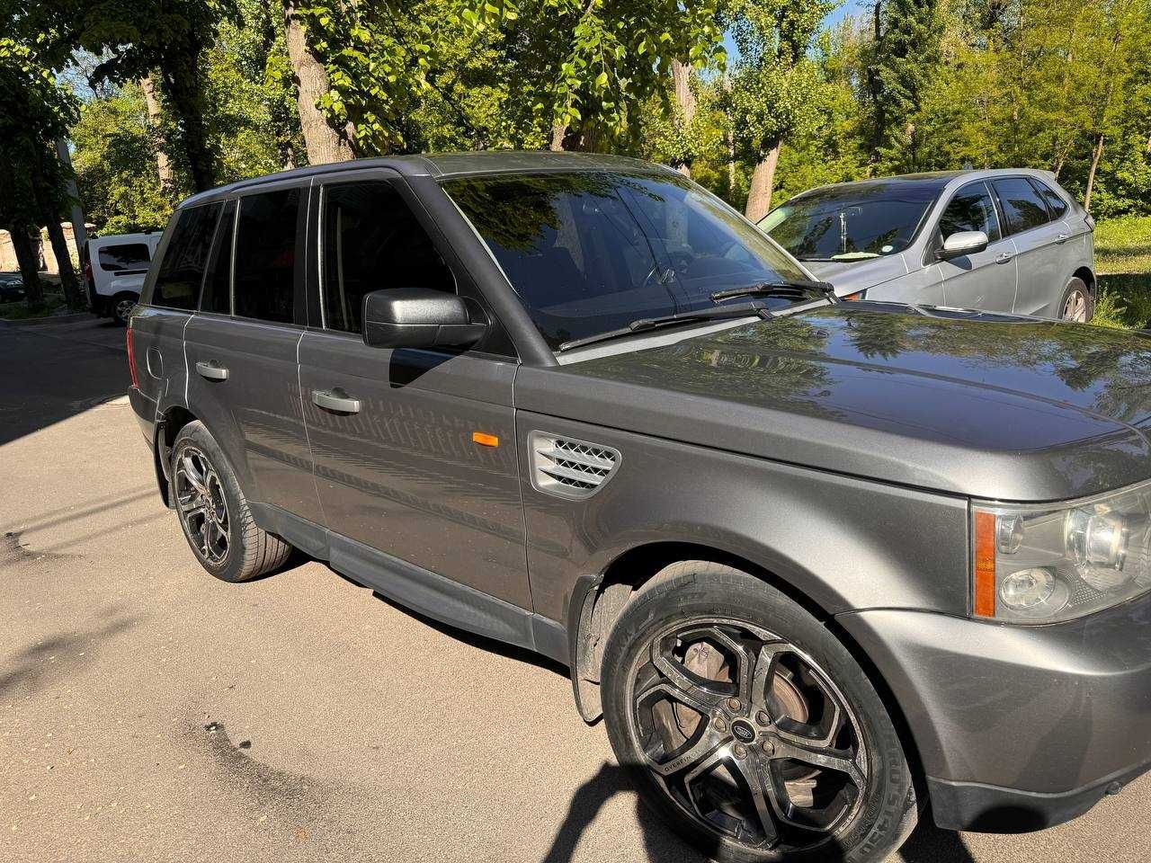 Продам Range Rover (Ренж Ровер) 2008 года,4,2 двигатель