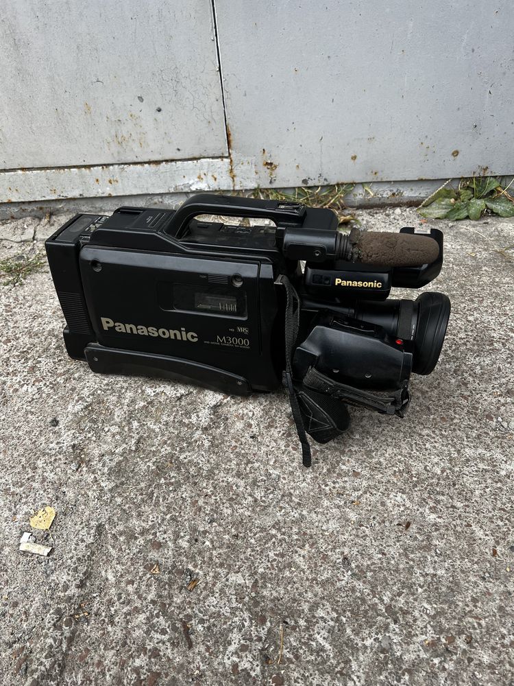 Видеокамера Panasonic m3000