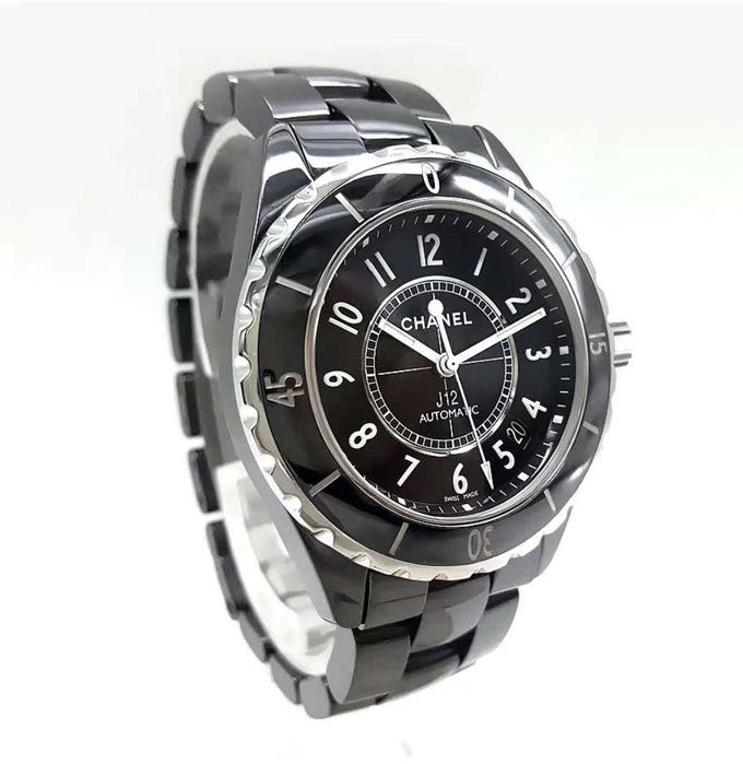 Czarny zegarek męski marki Chanel