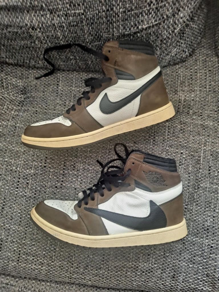 Nike Air Jordan 1 Retro High Og x Travis Scott 43