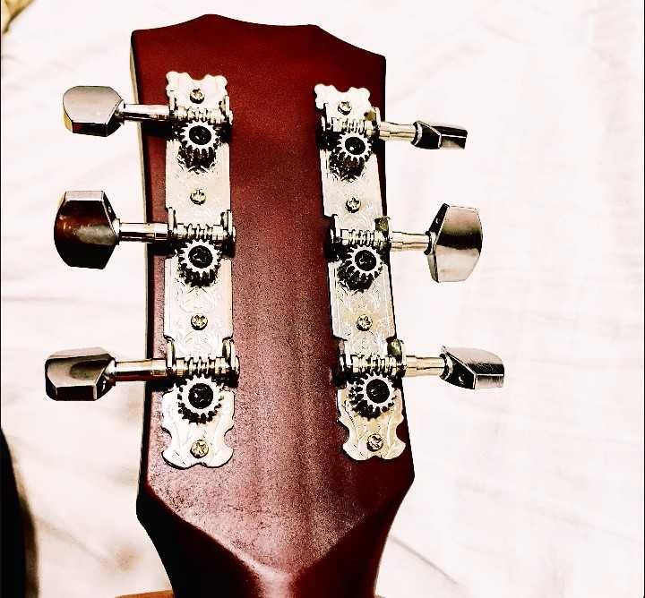 Guitarra Acústica Com Tampo Sólido