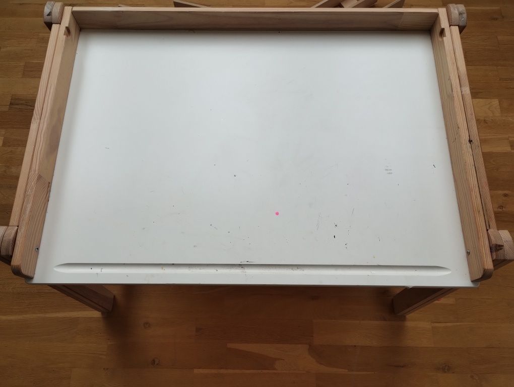 Biurko IKEA dla dzieci regulowane