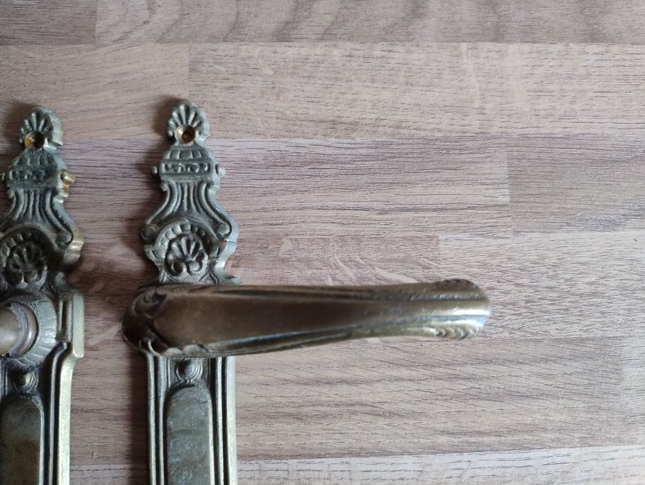 klamka z szyldem stara zdobiona mosiądz 2szt komplet