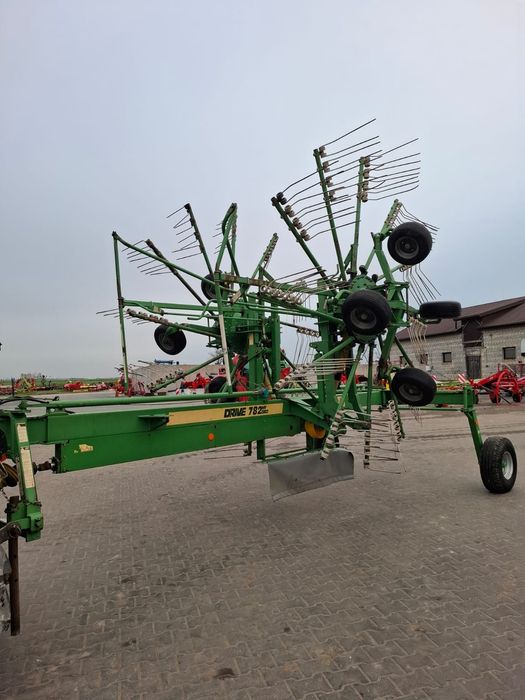 Zgrabiarka podwojna grabi do srodka stoll  drive 782 hydro