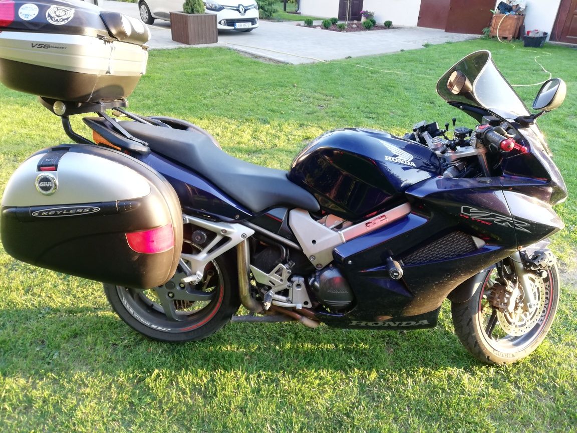 Sprzedam Honda VFR 800