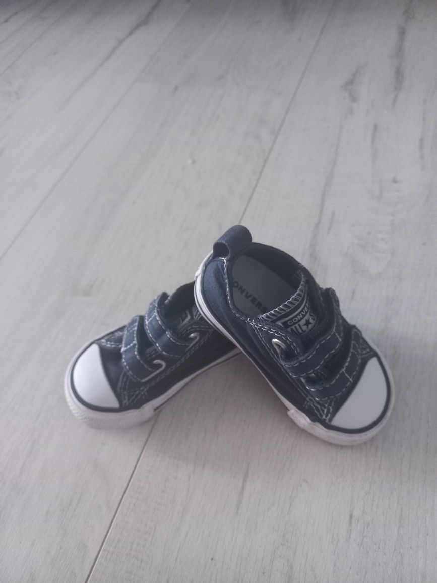 Trampki converse roz.22