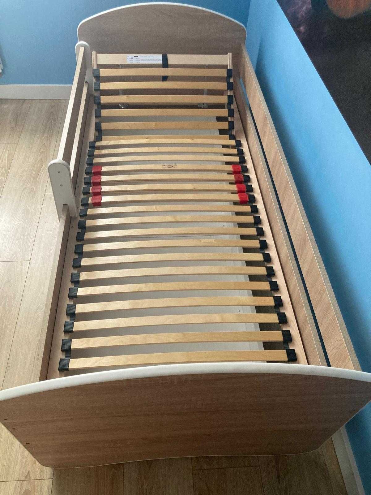 Pilnie sprzedam! Łóżko dziecięce 180x80 z materacem+regulowany stelaż
