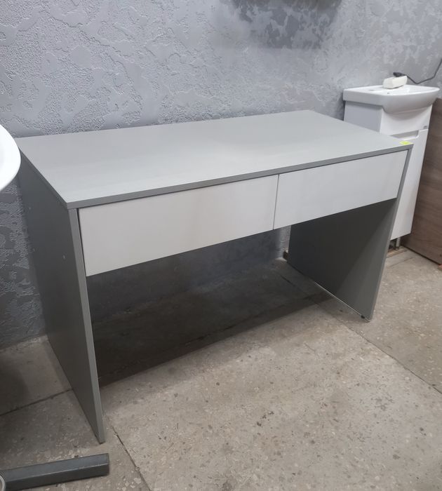 Продам новий стіл!