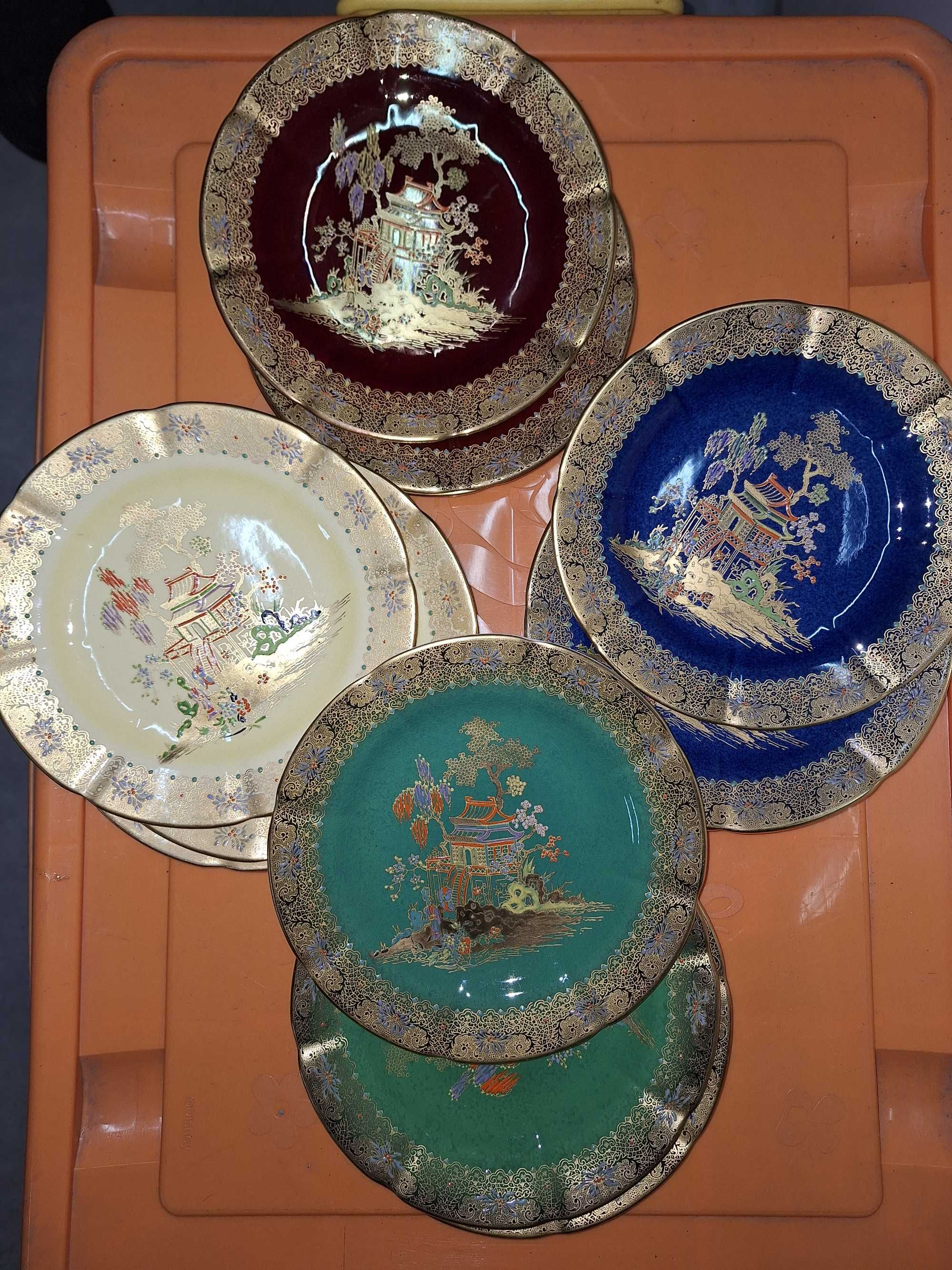 "Rouge Royal" - lindo serviço de porcelana com motivos orientais