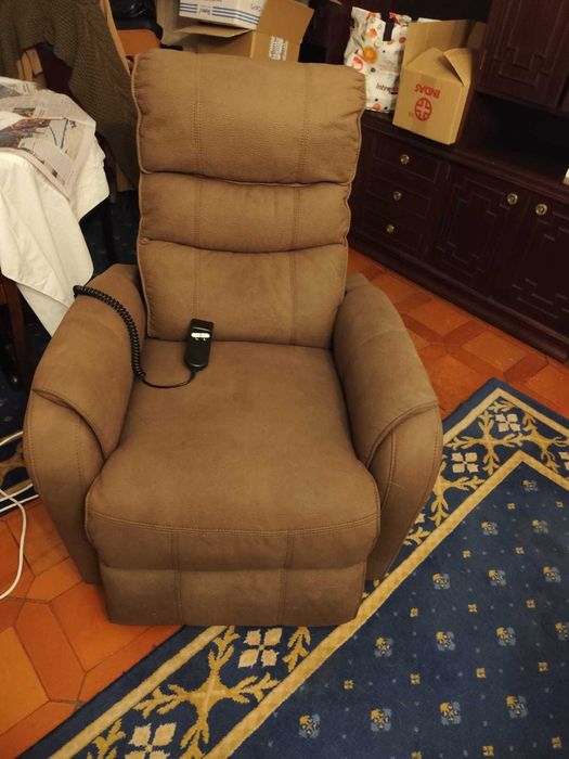 Cadeirão RELAX eléctrico quase novo