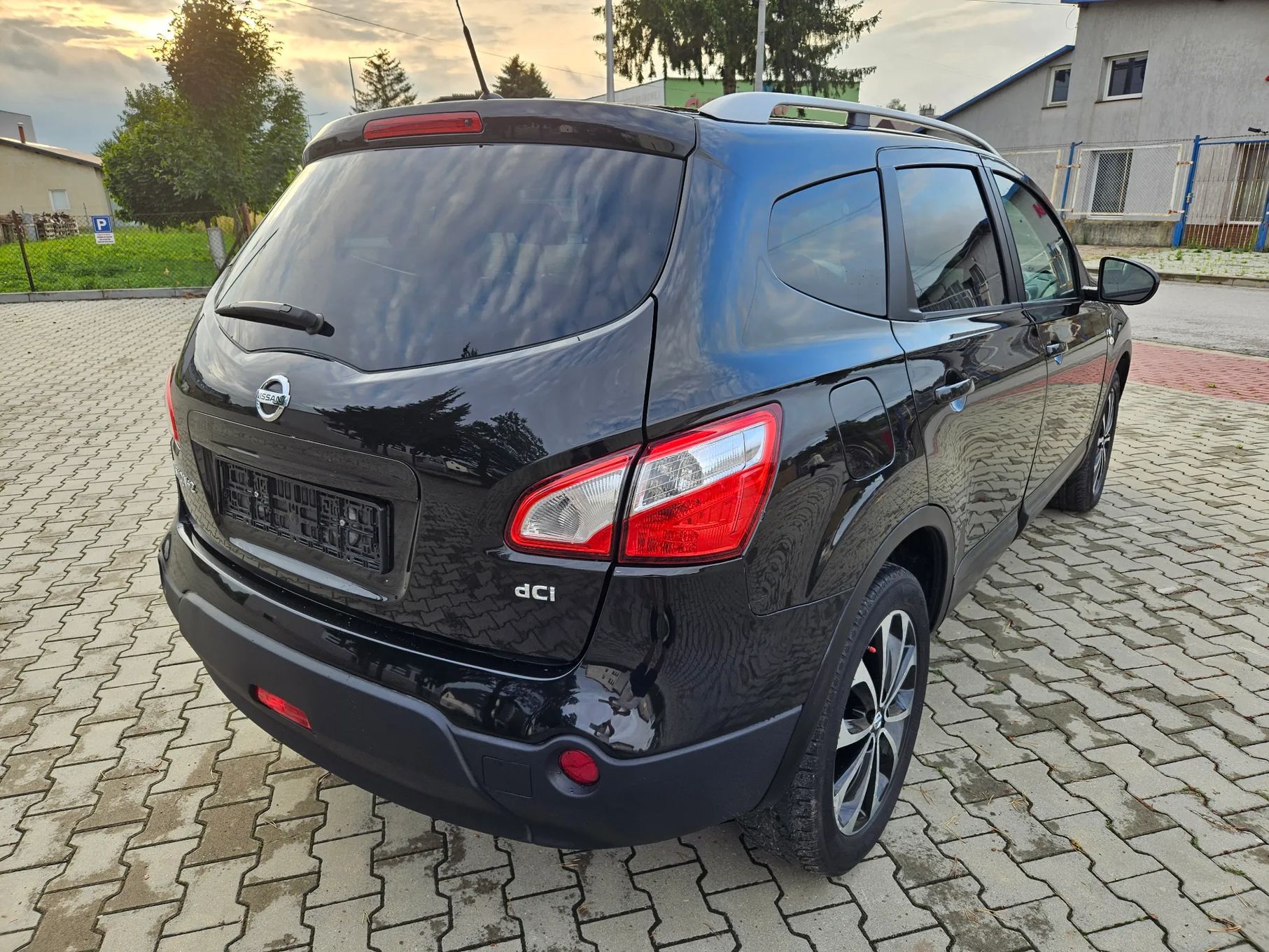 Nissan Qashqai+2 2.0dCi 150KM 4x4 N-tec 360 Automat Panorama Navi Kamery 360 7osobowy
