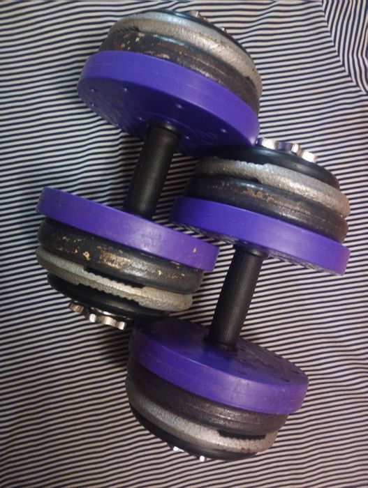 Гантели 30 кг, по 15 кг каждая, разборные, металлические, крутые