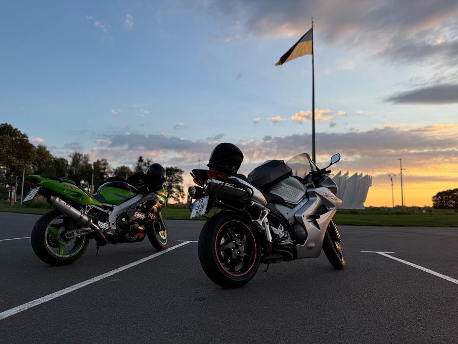 Honda vfr 800 vtec