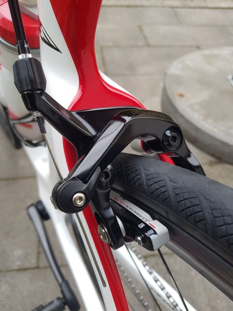 Hamulce dual pivot sram red
