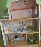 Domek dla lalek drewniany