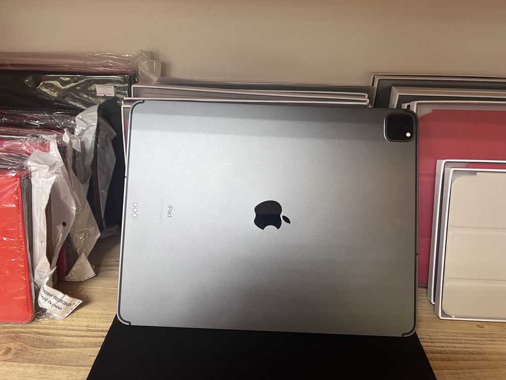 iPad Pro 12.9 (4-покоління)