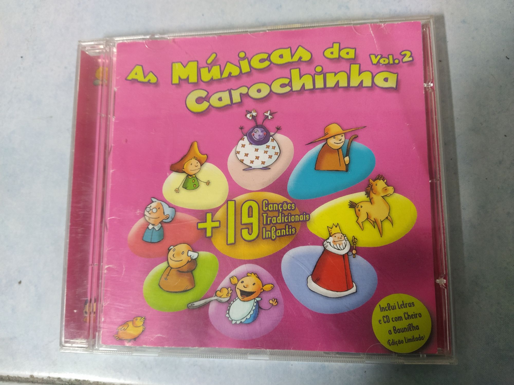 Conjunto 3CD's: 2 das "Músicas da Carochinha" e 1 "Os Pintainhos"