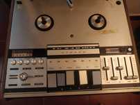 Gravador de Fita Grundig