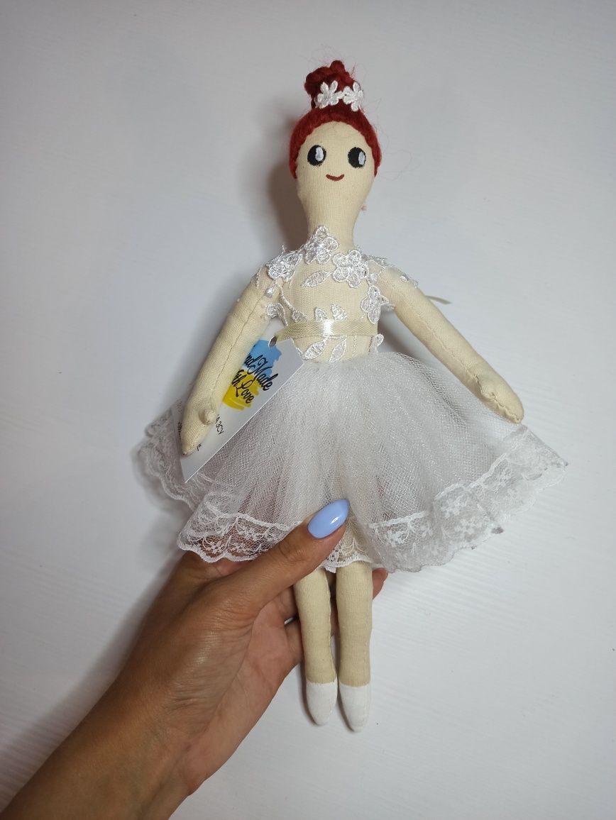 Текстильна лялька ручної роботи