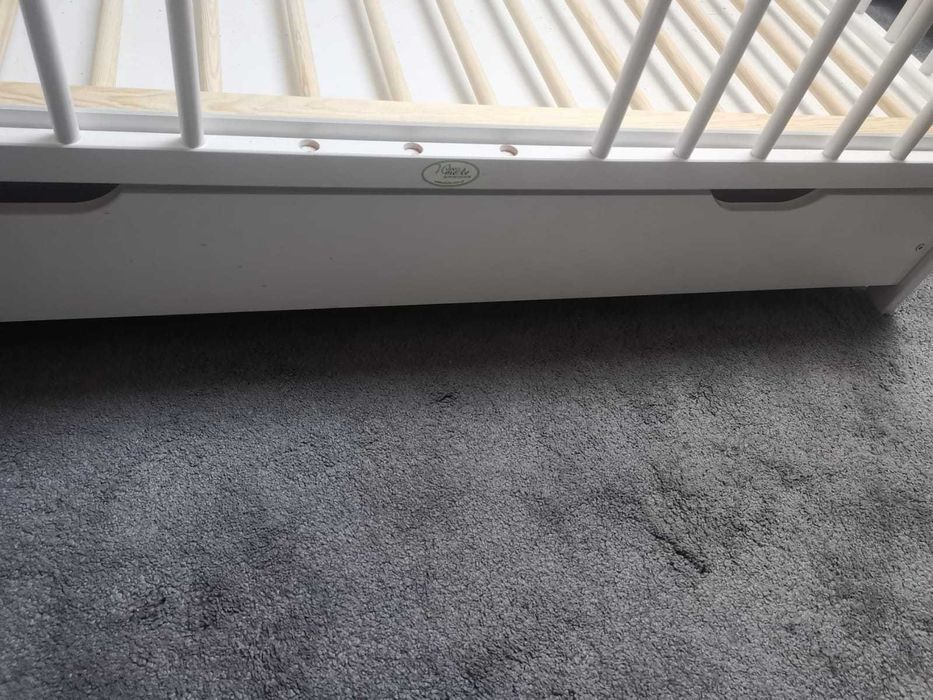 Łóżeczko dziecięce z szufladą +materac