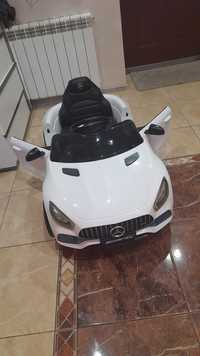 Samochód na akumulator dla dziecka Mercedes GT AMG
