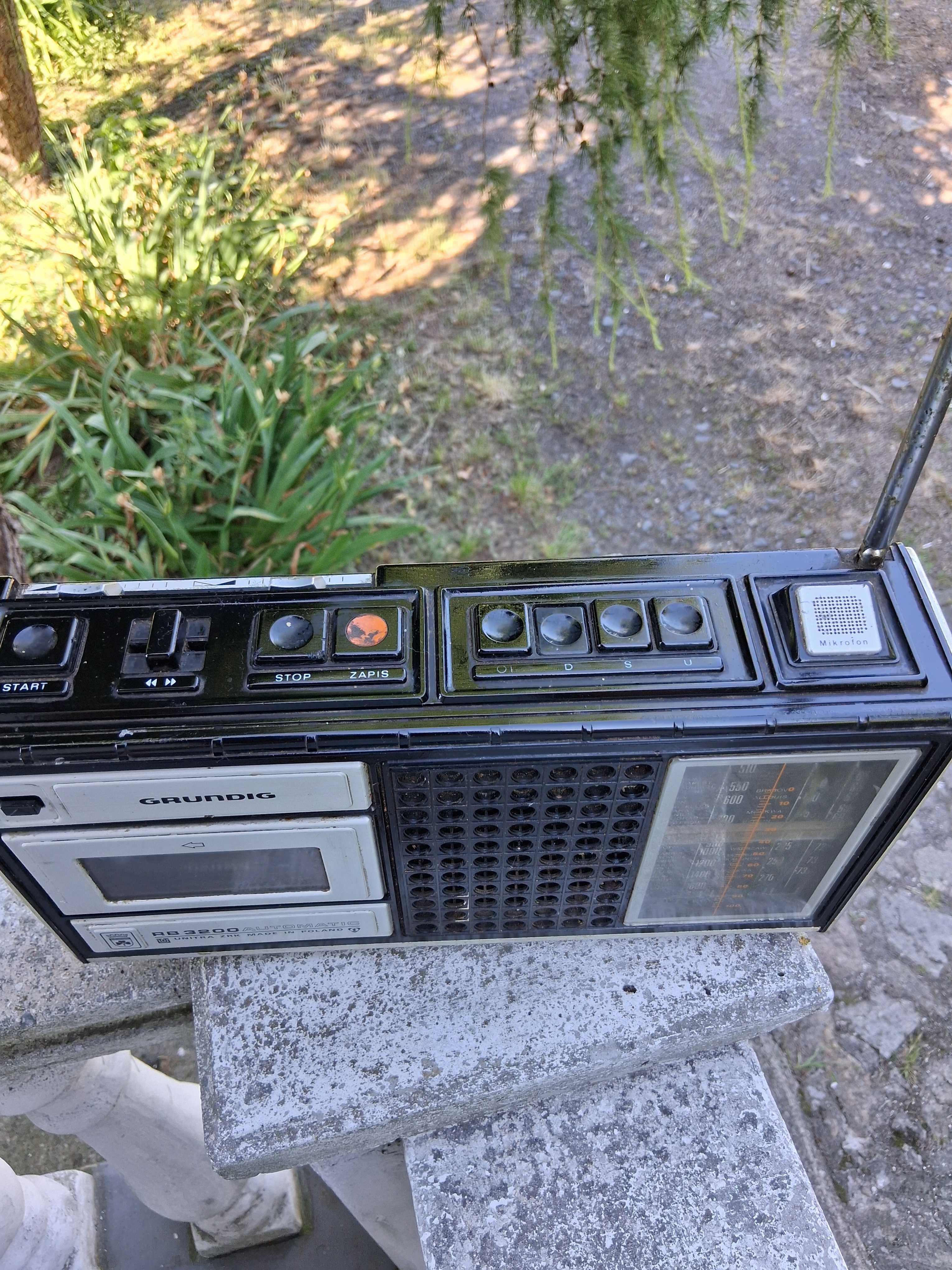 Radiomagnetofon Grundig z okresu PRL