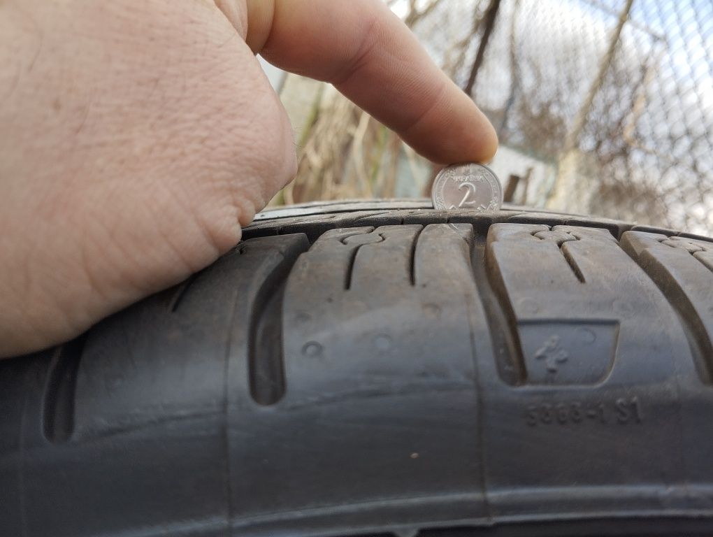 Шина Michelin 245/45 r19 одна штука