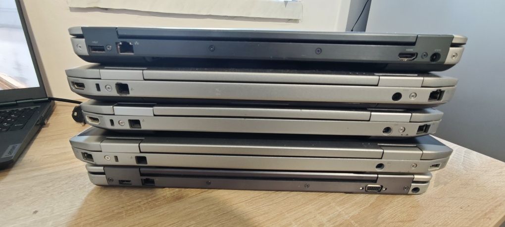 Laptopy Dell e6xxx