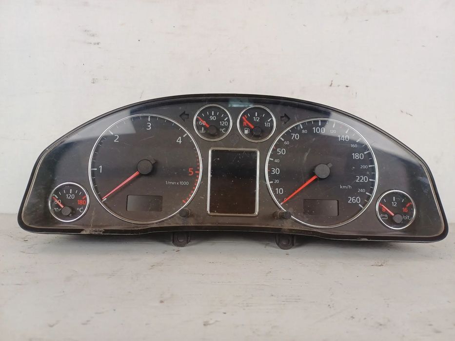 AUDI A6 C5 LICZNIK ZEGARY 4B0920936PX