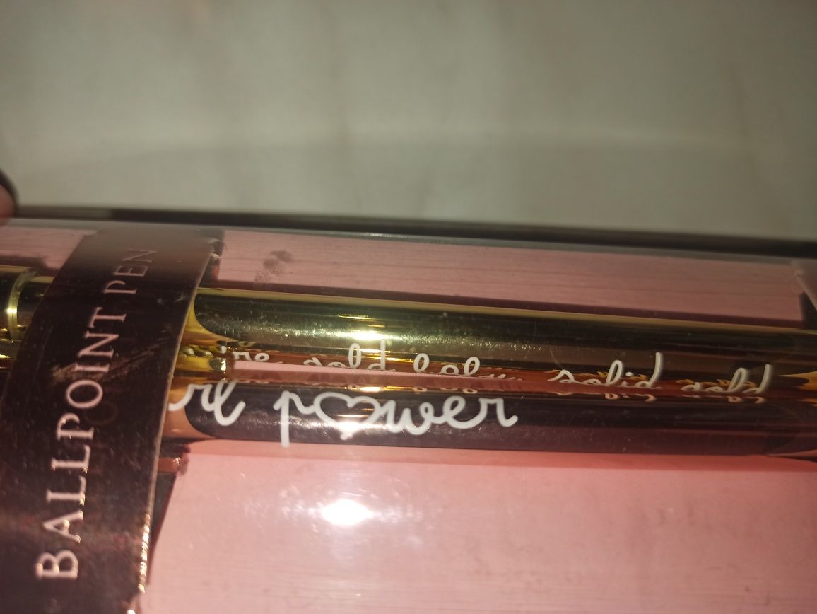Продам нові подарункові ручки для письма Girl power